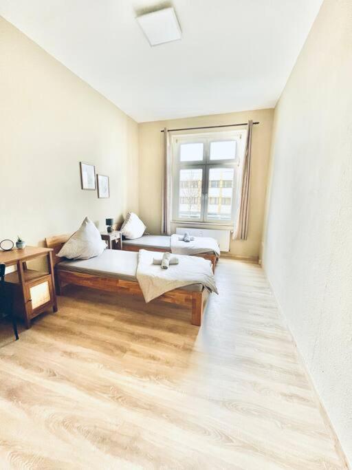 Apartment 85/3 *